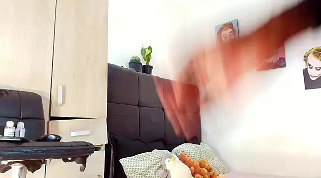 queenaliice online show from 03.08.25