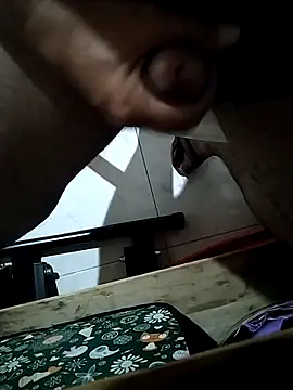 Snapshot of Victormejia09 chatting on 04.16.26 Victormejia09 online show from 04.16.26