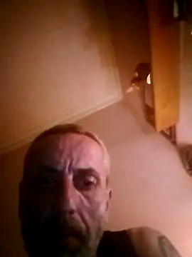 Snapshot of Justinont chatting on 03.04.26 Justinont online show from 03.04.26