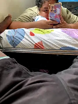 Snapshot of elnegro_696 chatting on 09.13.25 elnegro 696 online show from 09.13.25