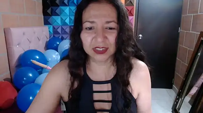 katifoxx online show from 12.21.24