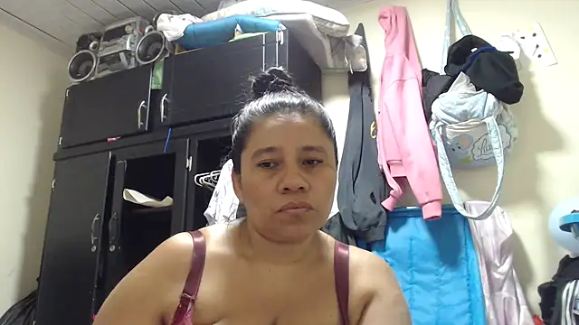 adrixxx38 online show from 04.06.26