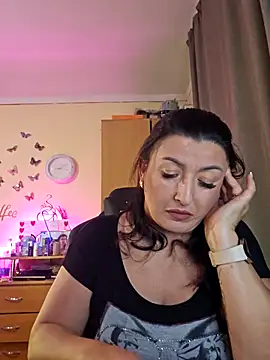 Hotangel75 online show from 11.22.25