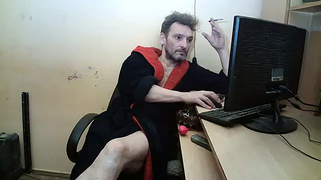 Snapshot of dundyFocus chatting on 03.21.25 dundyFocus online show from 03.21.25