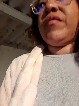 Snapshot of mila38 chatting on 02.19.26 mila38 online show from 02.19.26