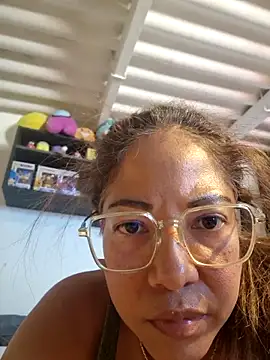 Snapshot of mila38 chatting on 05.31.26 mila38 online show from 05.31.26