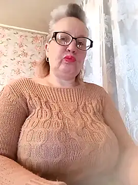 Snapshot of Cerd_Ayaz chatting on 04.14.26 Cerd Ayaz online show from 04.14.26