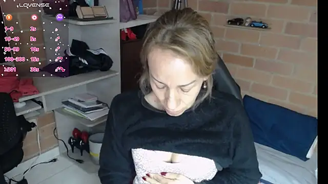 cristin doll  online show from 07.11.26