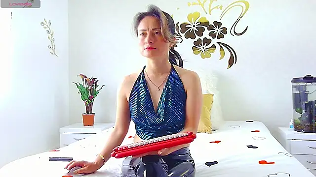 Snapshot of MarcelaFlores chatting on 07.14.26 MarcelaFlores online show from 07.14.26