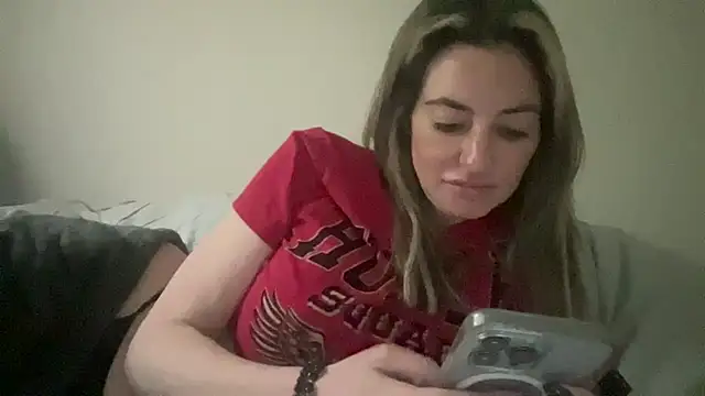 Snapshot of AmandaStarryNight chatting on 02.09.25 AmandaStarryNight online show from 02.09.25