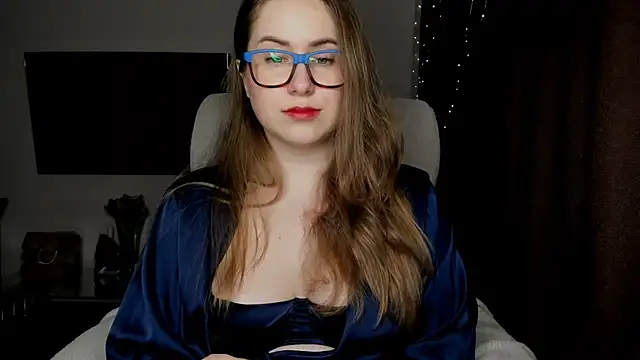 SeasonalSomeone online show from 11.20.25