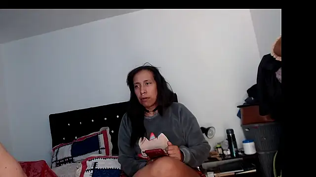 victoriacanelita online show from 11.25.25