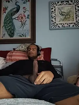 Snapshot of LordSpunFun chatting on 11.06.25 LordSpunFun online show from 11.06.25