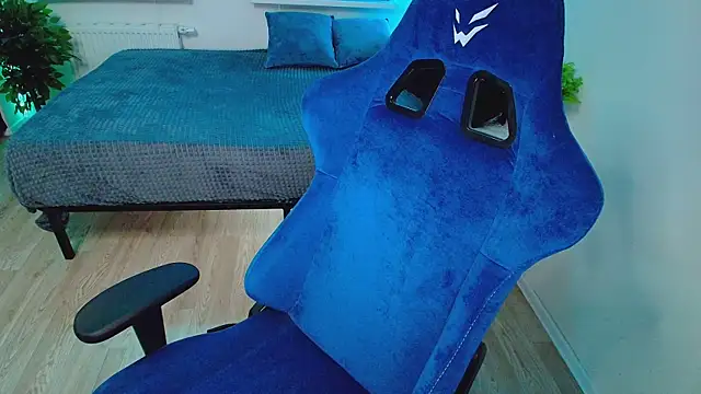 CranberryHot online show from 11.25.25