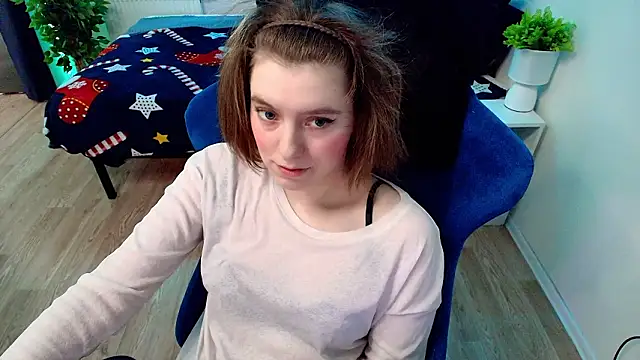 Snapshot of CranberryHot chatting on 03.18.26 CranberryHot online show from 03.18.26