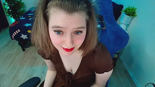 Snapshot of CranberryHot chatting on 04.11.26 CranberryHot online show from 04.11.26