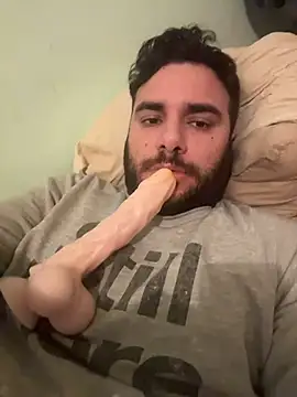 Snapshot of andrea92roma chatting on 11.10.25 andrea92roma online show from 11.10.25