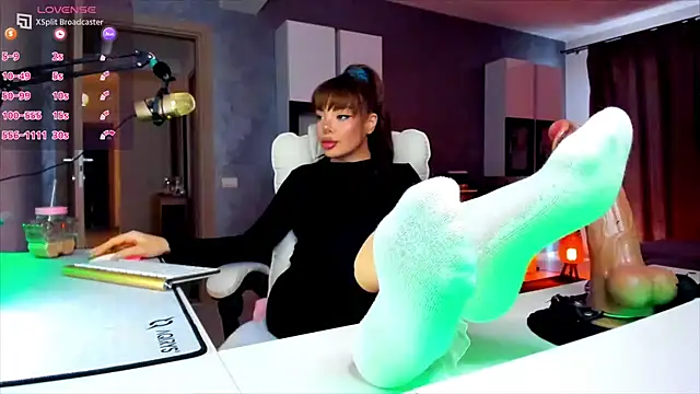 Miss kay1111 online show from 04.19.26