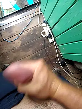 Snapshot of Alvaro2017 chatting on 02.25.25 Alvaro2017 online show from 02.25.25