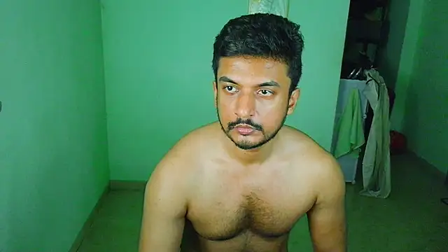 Snapshot of daringcutie chatting on 04.18.26 daringcutie online show from 04.18.26