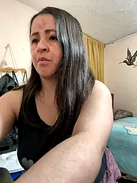 latinfemale online show from 11.23.25
