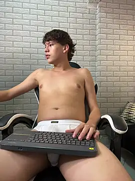 Nicola hard online show from 07.18.26