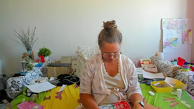 IamYourNarcotic online show from 09.25.25