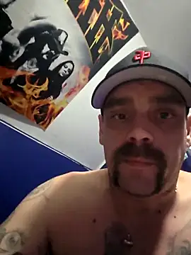 Snapshot of canadacockinme chatting on 11.23.25 canadacockinme online show from 11.23.25