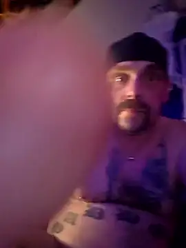 Snapshot of canadacockinme chatting on 11.25.25 canadacockinme online show from 11.25.25