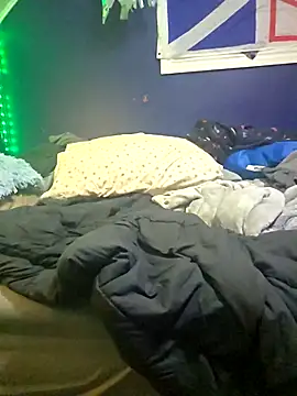 Snapshot of canadacockinme chatting on 12.05.25 canadacockinme online show from 12.05.25