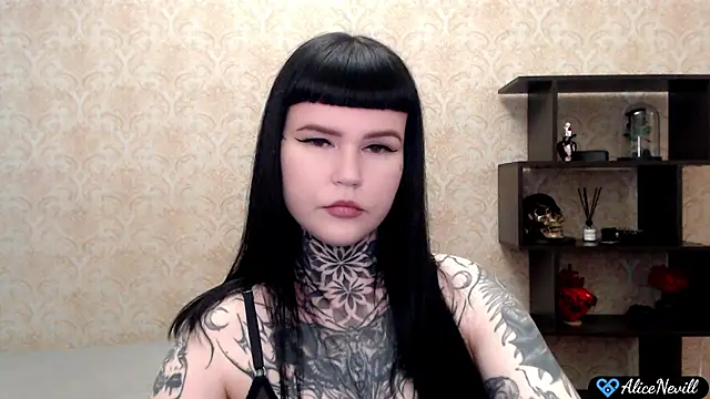 Snapshot of alicenevill chatting on 06.30.26 alicenevill online show from 06.30.26