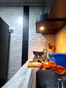 linda-schmidt online show from 12.02.25