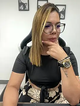 Snapshot of KellyBrooklyn_ chatting on 02.20.25 KellyBrooklyn online show from 02.20.25