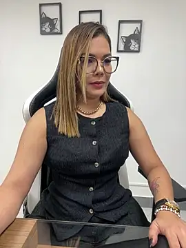 Snapshot of KellyBrooklyn_ chatting on 03.21.25 KellyBrooklyn online show from 03.21.25