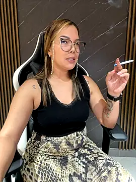 Snapshot of KellyBrooklyn_ chatting on 09.12.25 KellyBrooklyn online show from 09.12.25