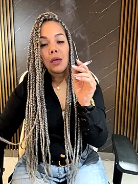 Snapshot of KellyBrooklyn_ chatting on 10.18.25 KellyBrooklyn online show from 10.18.25