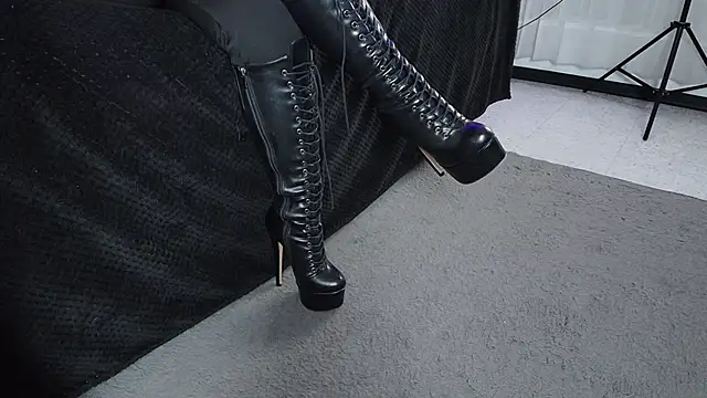  Jade 16 online show from 02.11.26