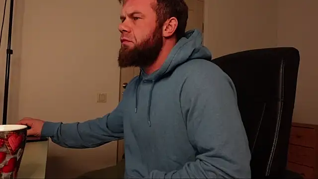 Tommy Burnz online show from 01.12.25