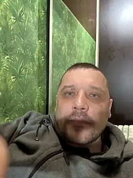 Snapshot of DanielOhCool chatting on 02.26.25 DanielOhCool online show from 02.26.25