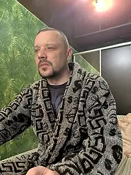 DanielOhCool online show from 04.10.26