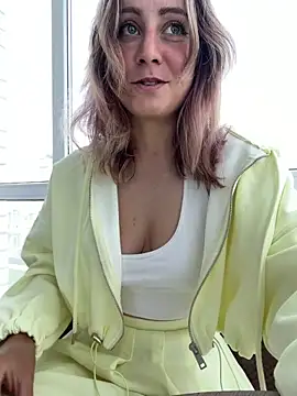Snapshot of Puzdosia chatting on 04.25.26 Puzdosia online show from 04.25.26