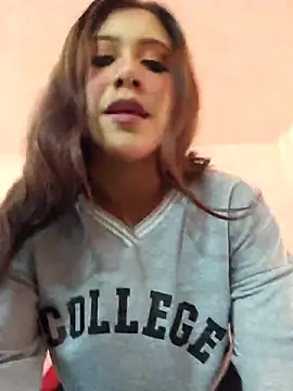 Snapshot of DORYY chatting on 02.22.26 DORYY online show from 02.22.26