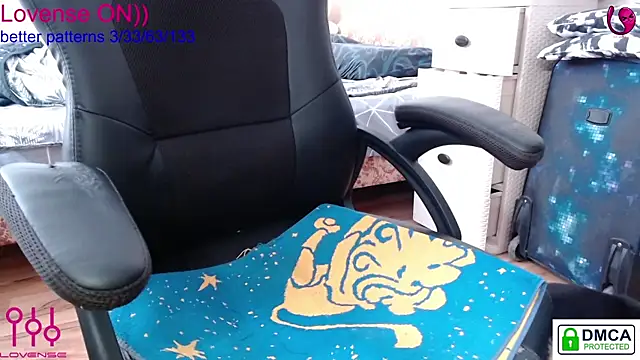 Snapshot of sweet_cute_cat chatting on 03.12.25 sweet cute cat online show from 03.12.25