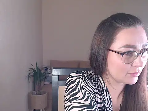 Snapshot of marishaarimova chatting on 05.15.26 marishaarimova online show from 05.15.26