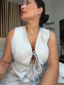 valerie lya online show from 03.04.26