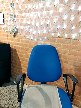 Lilybanx online show from 02.16.25