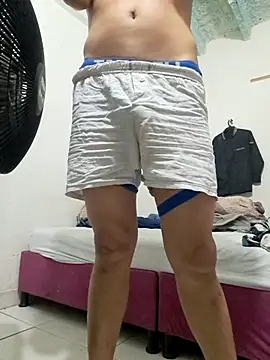 Snapshot of Carrington- chatting on 11.17.25 Carrington- online show from 11.17.25