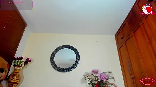 NicoleSantana online show from 05.14.26