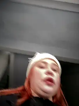 Model9798 online show from 12.01.25