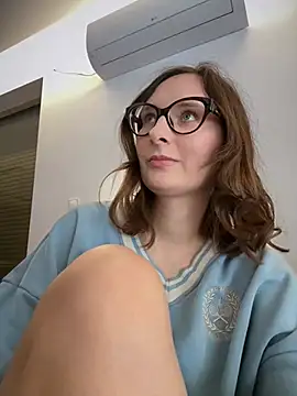 The Snowwhitee online show from 02.14.26